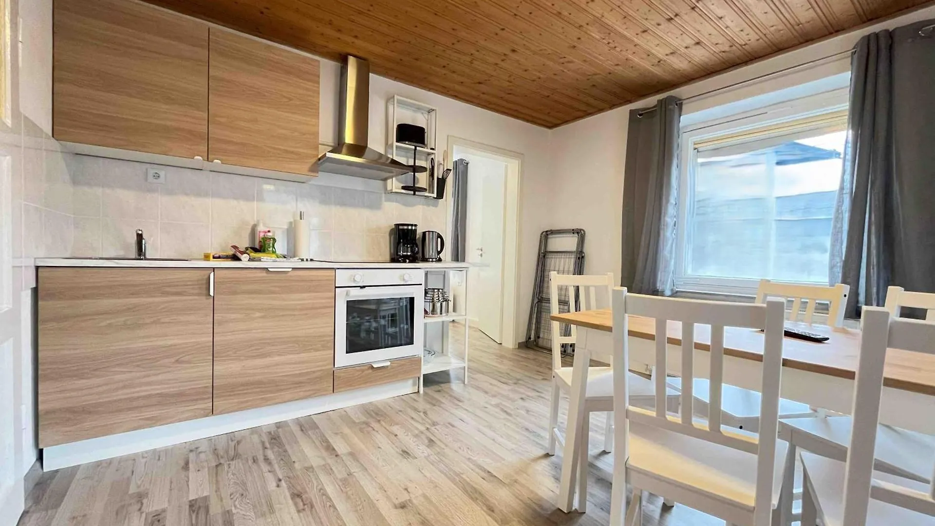 Sad801 - Geraeumige Monteurwohnung Schwandorf in Bayern